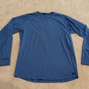 lululemon athletica Men's Deep Blue Long Sleeve Tee